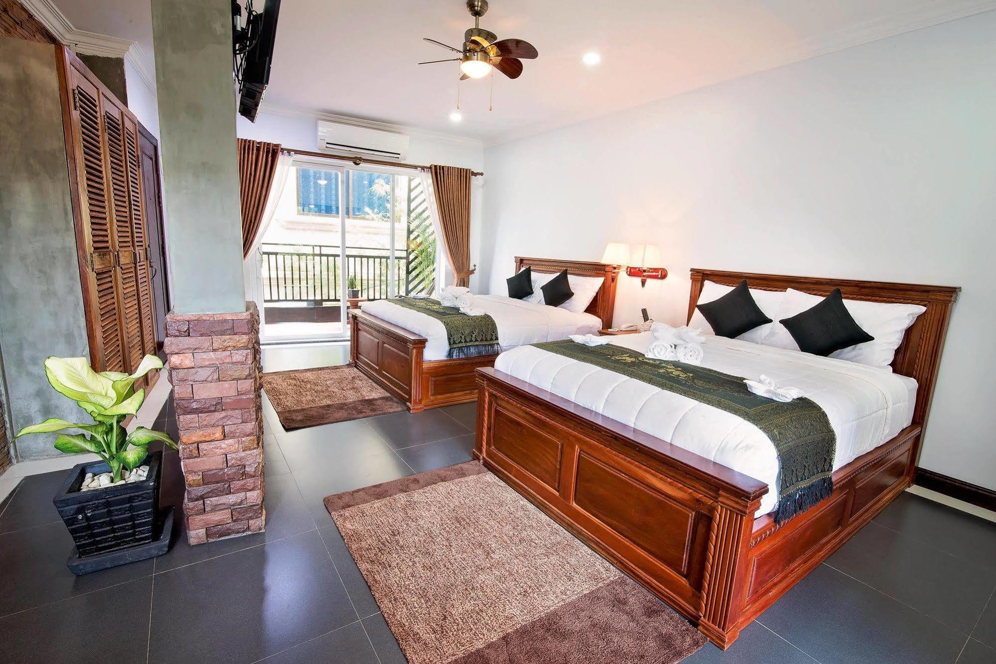 Moon Flower Residence เสียมราฐ ภายนอก รูปภาพ