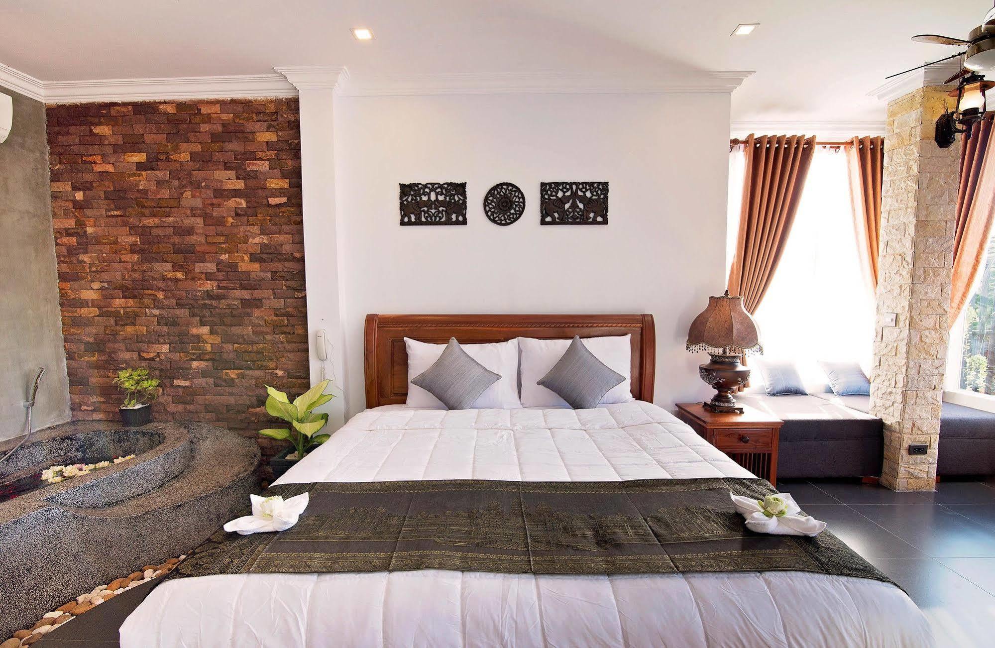 Moon Flower Residence เสียมราฐ ภายนอก รูปภาพ